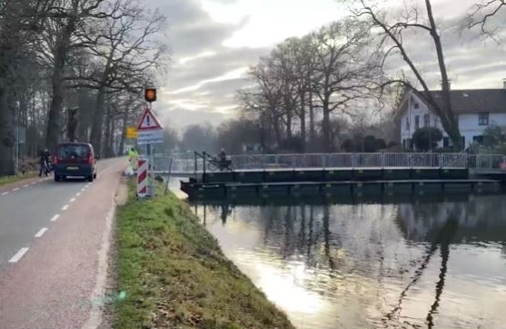 ponton in Breukelen ponton in Breukelen